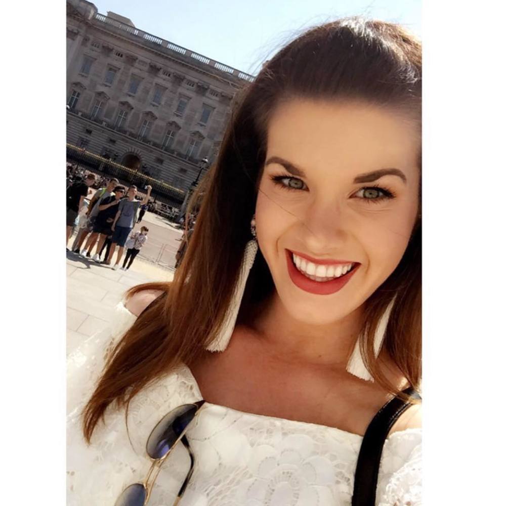 Meet your Posher, Hannah
